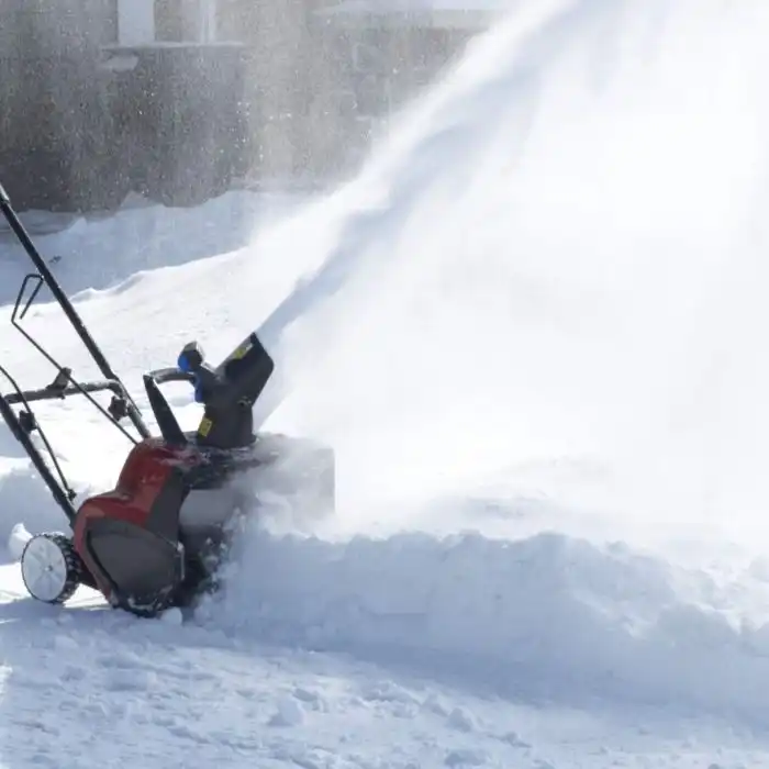 18-Inch 15 Amp Electric 1800 Power Curve Snow Blower