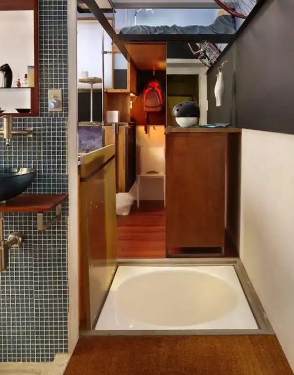 182 foot apartment3
