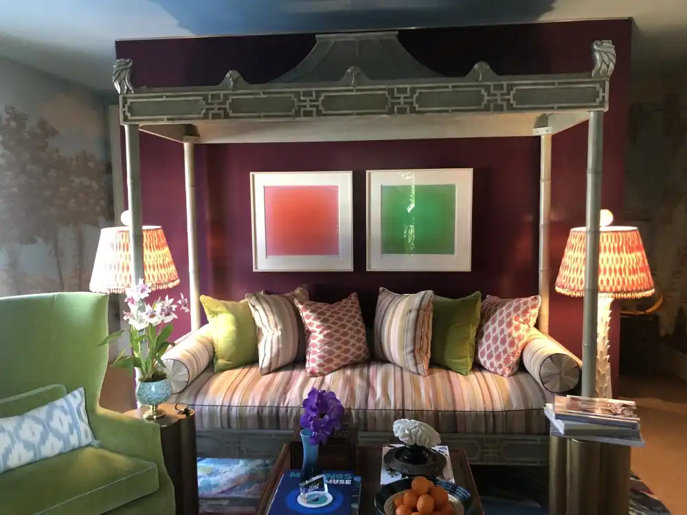 A Bold, Dramatic Mix