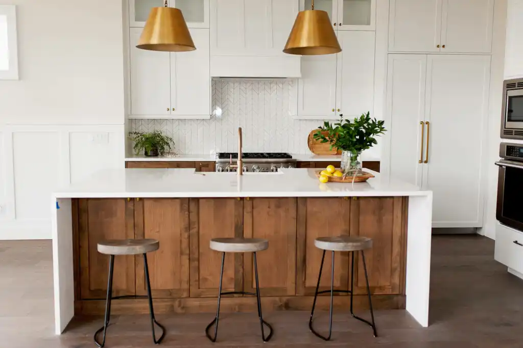 A Clean Simple and Elegant Modern Kitchen Idea