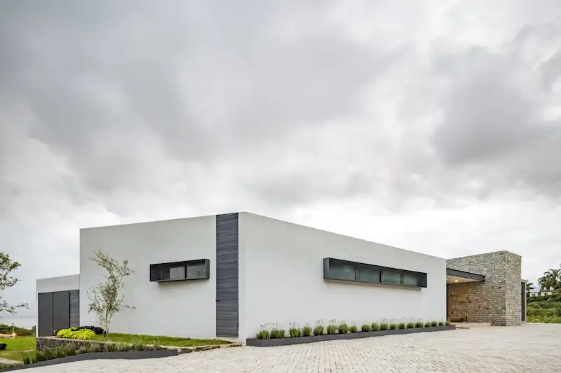 A modern lake house in Jocotepec