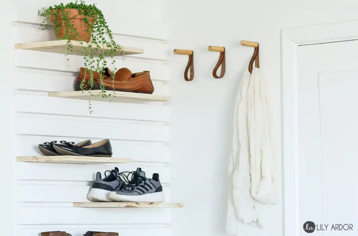 shoe wall rack