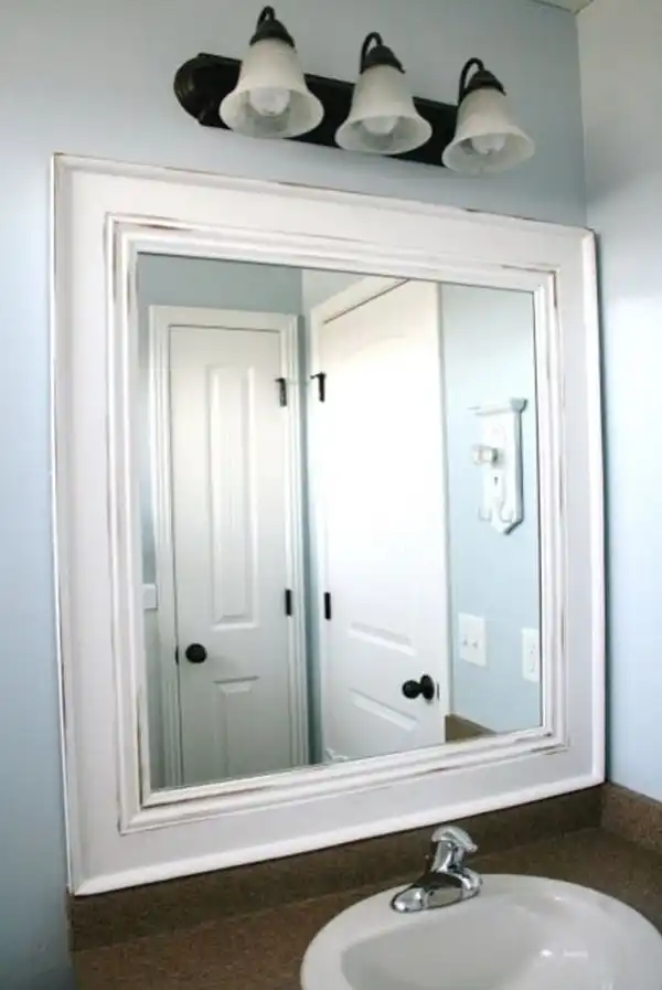 A retro mirror for the bathroom