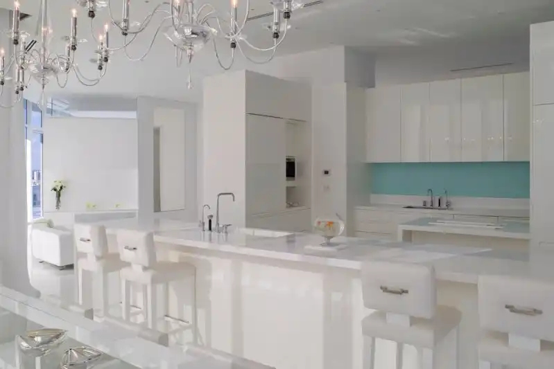 Accent kitchen backsplash