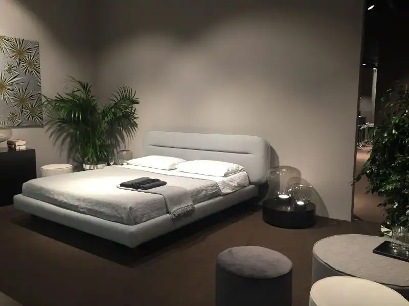Add plants in your bedroom for a cool and fresh air