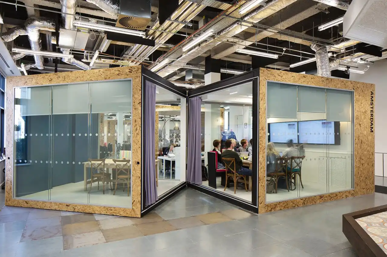 AirBnB Dublin Heneghan Meeting Room Picture