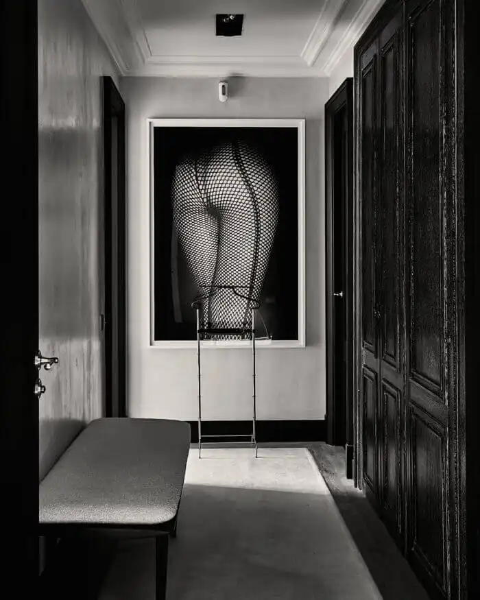 An Informalist apartment in Madrid