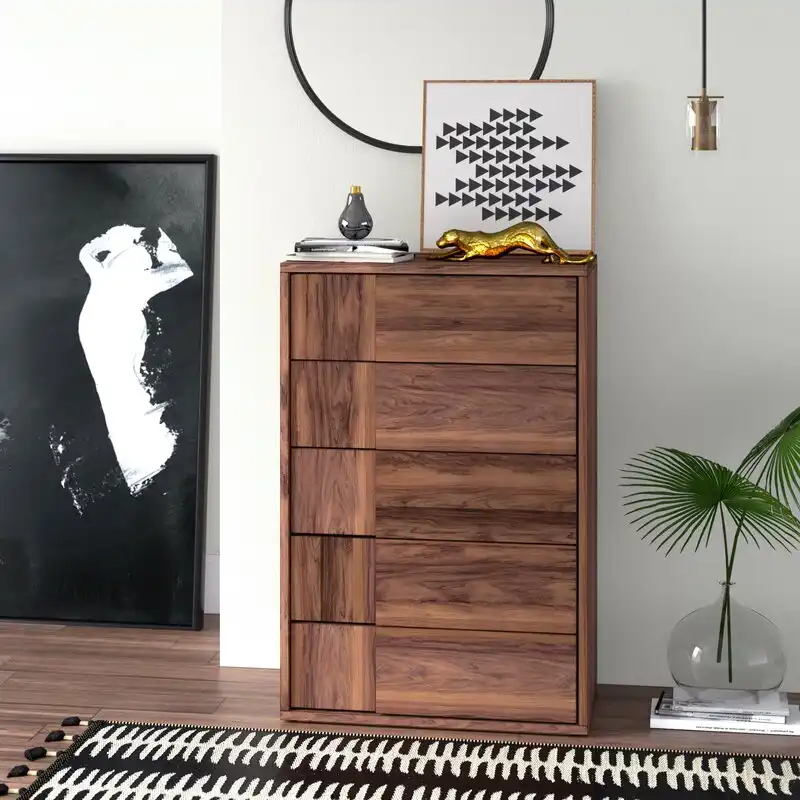 An intriguing design with an optical illusion