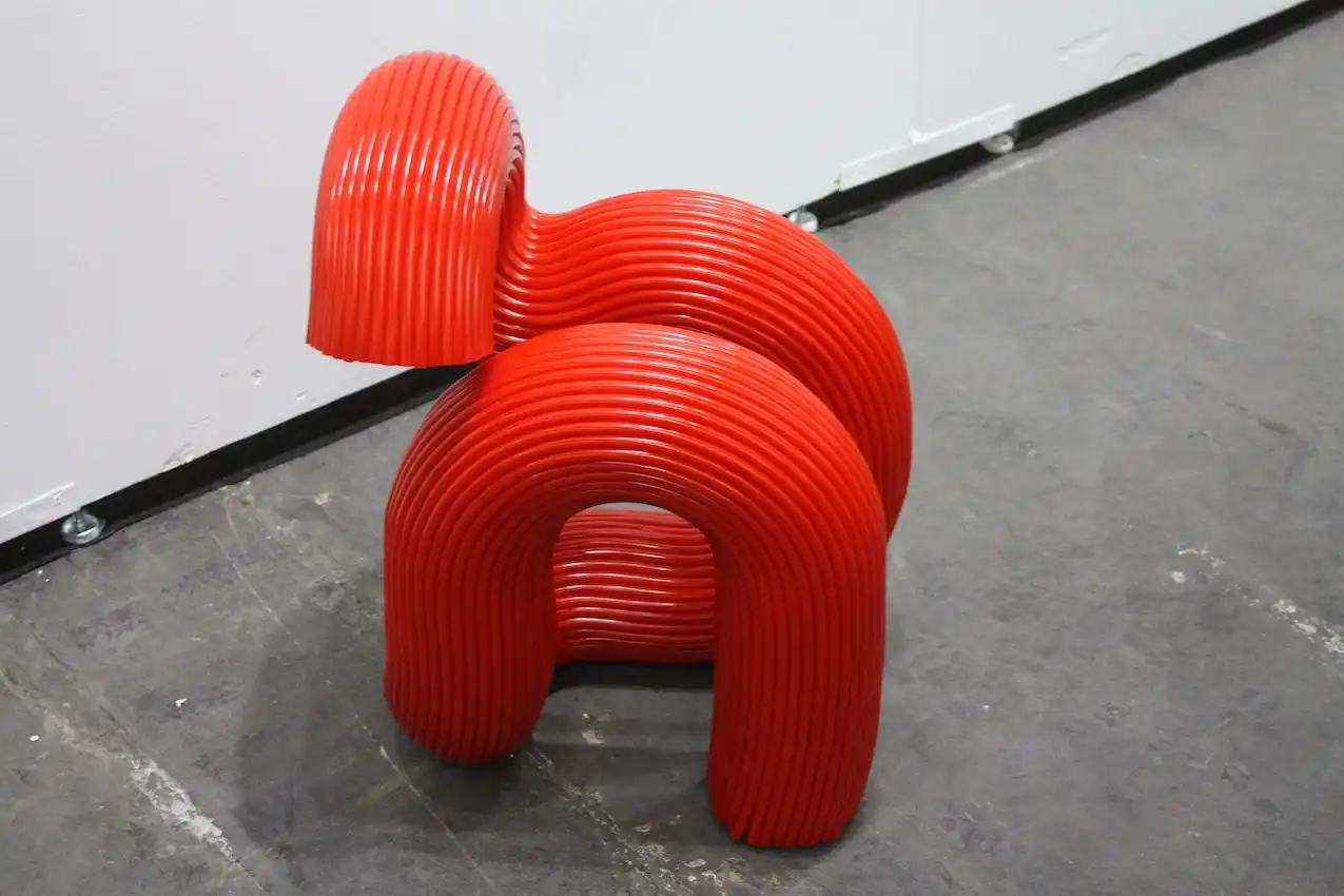 Ara Levon Therose rubber chair