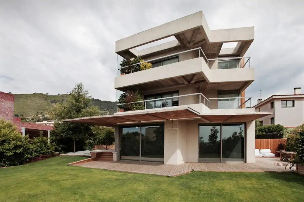 Architecture building with Pergola House Pedralbes by BCarquitectos