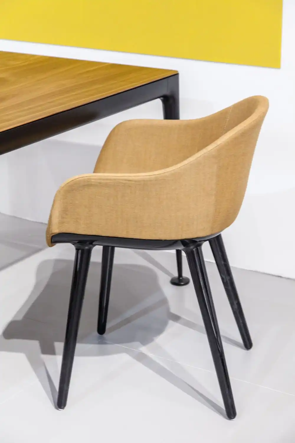 Lab Meeting Dining Chair