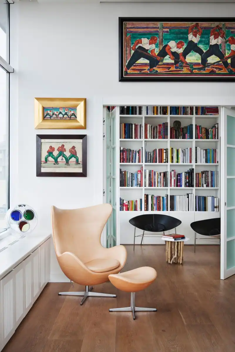 Arne Jacobsen Egg Chair Leather