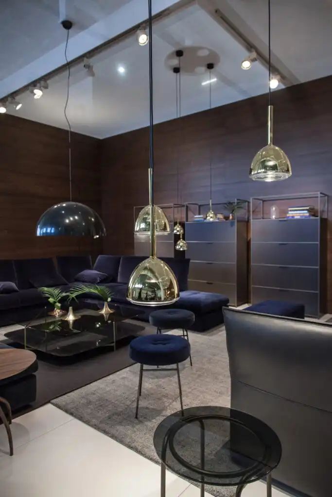 Arranging A Modern Living Room