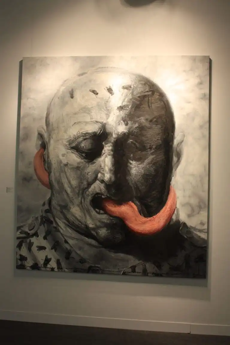 Artist Roberto Fabelo Black and white