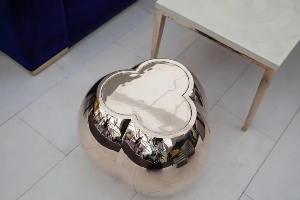 BGB side table 33kg weight