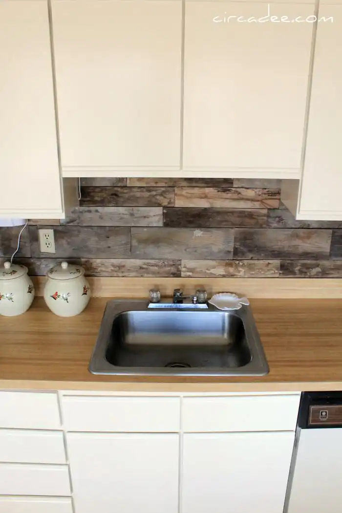 wood pallet backsplash