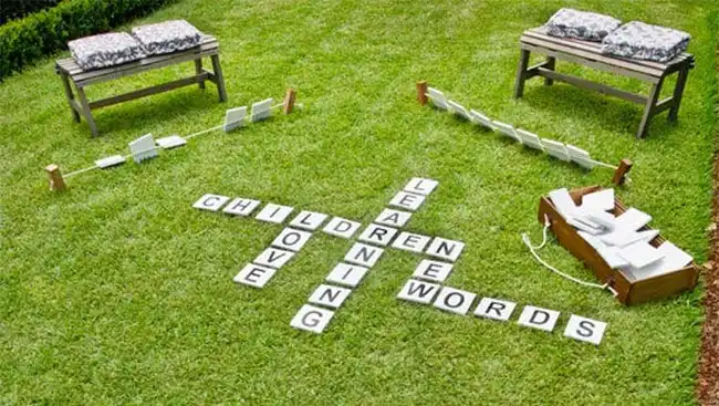 Backyard scrabble game