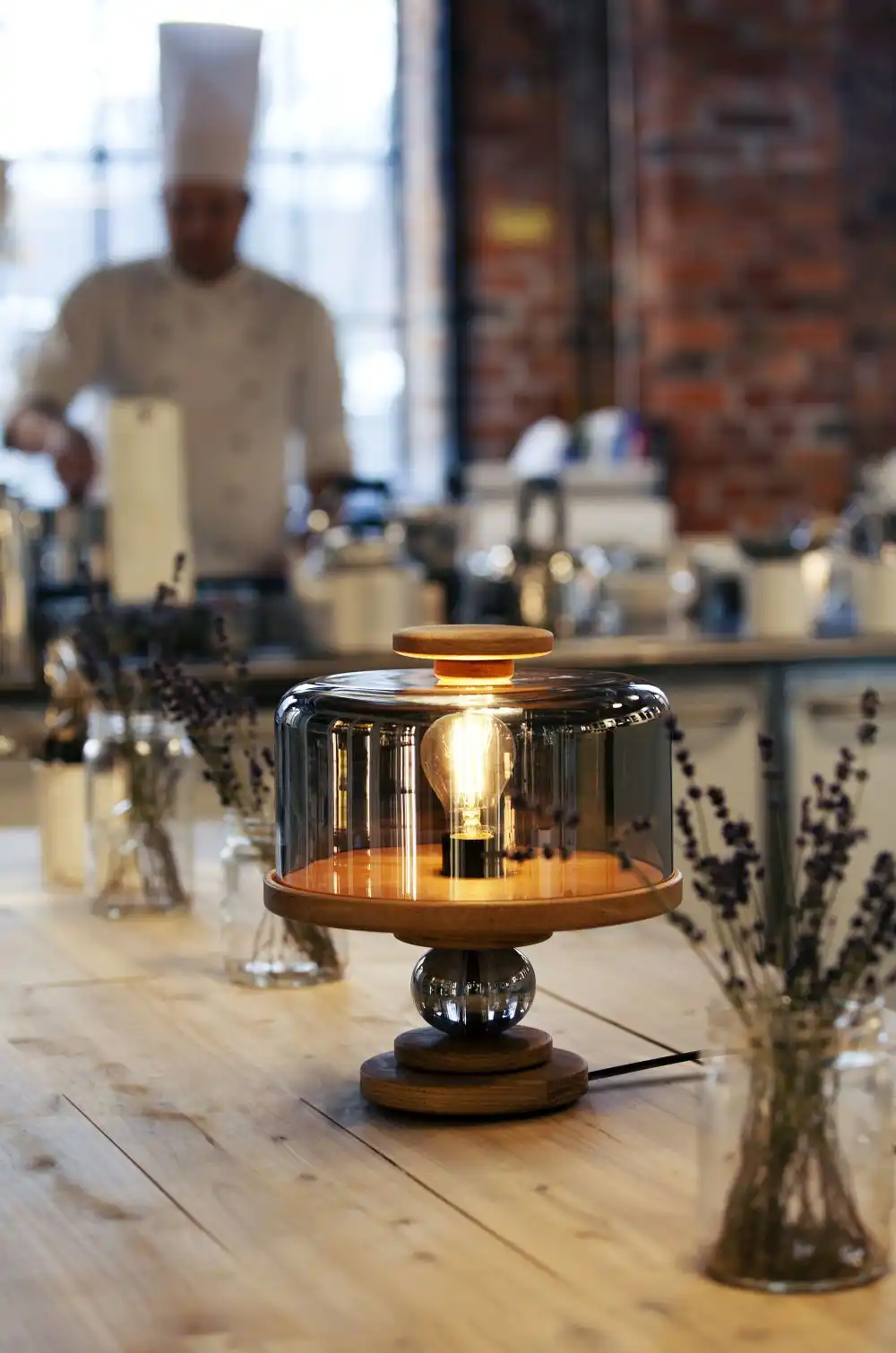 Bake Me a Cake - Table lamp