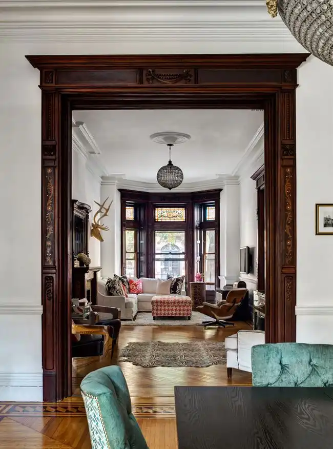 Bay windows livign room design