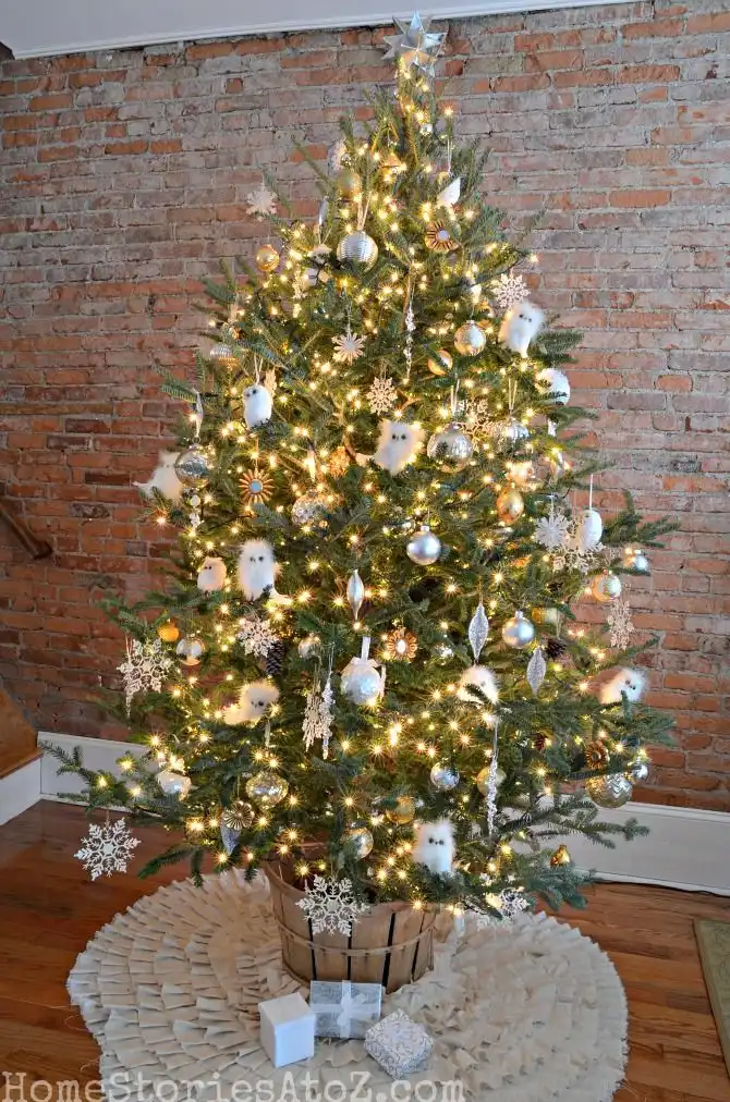 A bottomless basket wrapped around the tree’s base