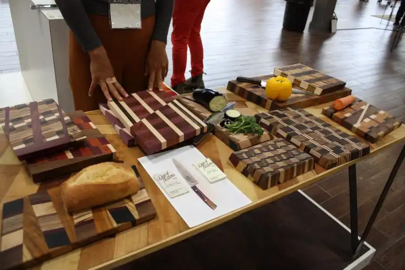 Den of Thieves showed some of the most beautiful wood cutting and serving boards we've seen. The company was founded by architect Simona Regolo and creative director Giuseppe Furcolo, as a collaborative project that brings together fellow wood rescuers, 'junk' collectors, craftsmen and artists.