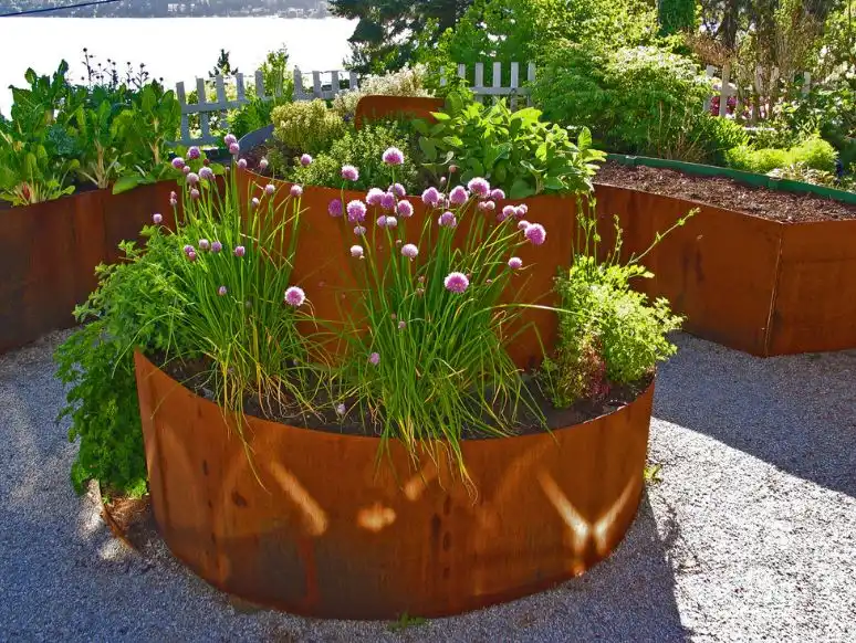 Beautiful spiral corten planter