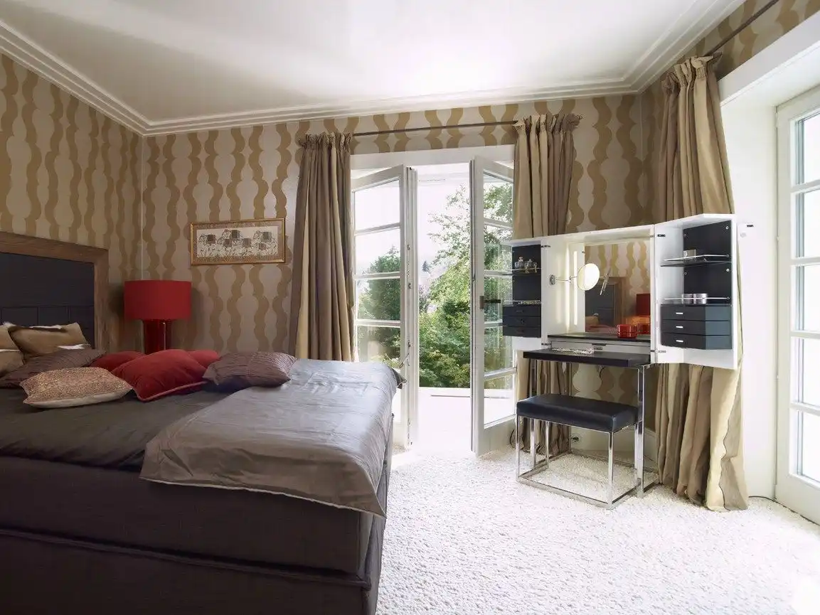 Bedroom corner placed dressing table