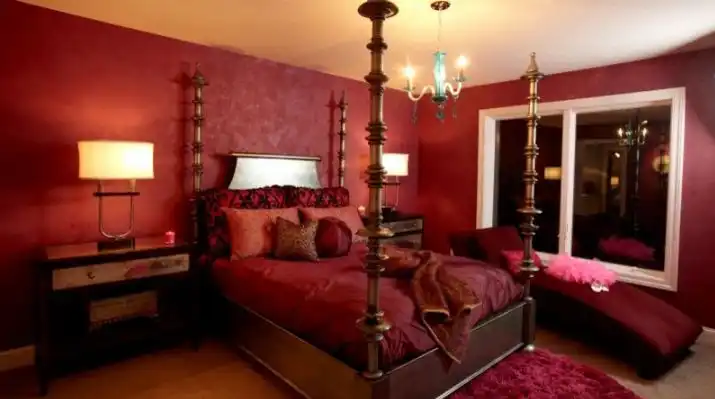 Darker shades or red have a more sophisticated flair and are usually very elegant