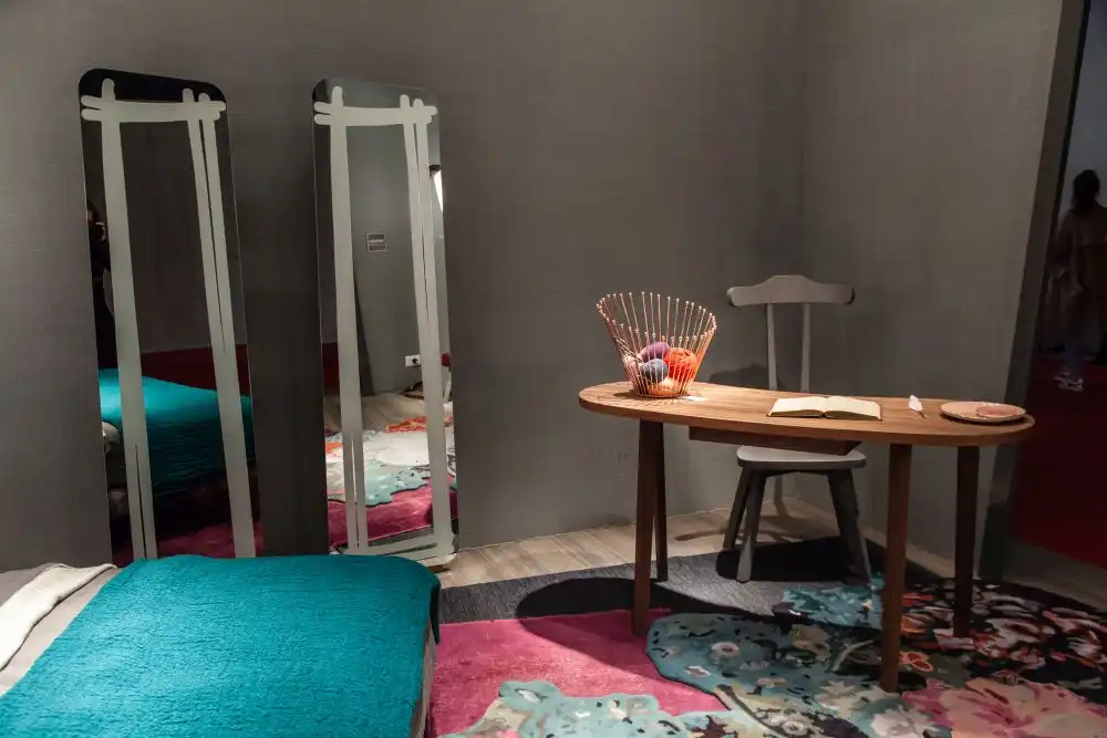 One of the bedroom corners can be a perfect spot for the reading nook