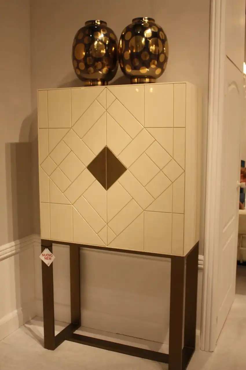 Beige palettes can be very sophisticated.