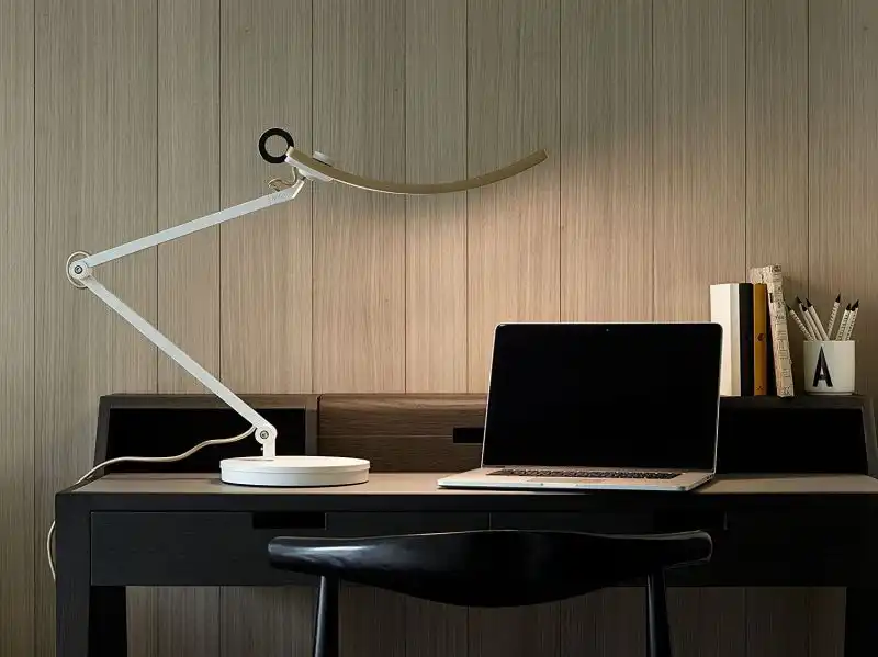 BenQ e Reading LED Desk Lamp