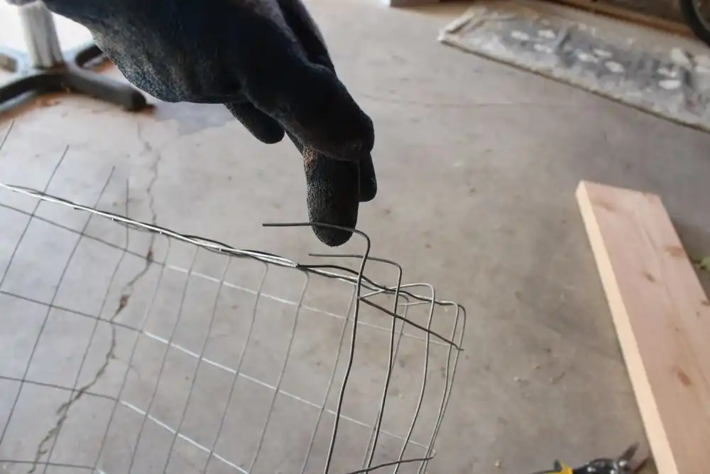 bend-the-protruding-wires