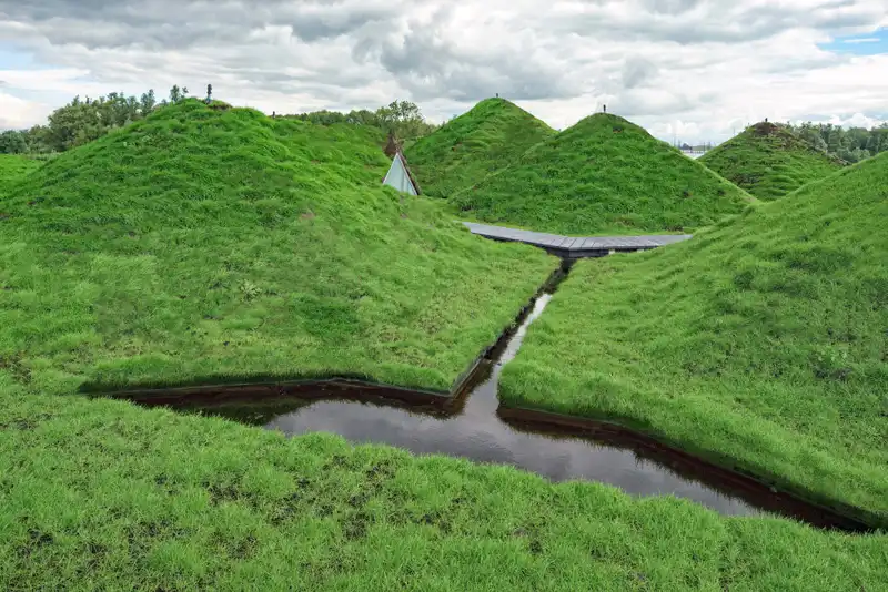 Biesbosch Museum Covered with Grass water feature