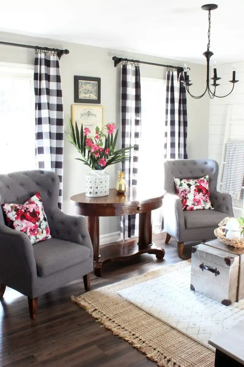 Black and White Curtain Ideas