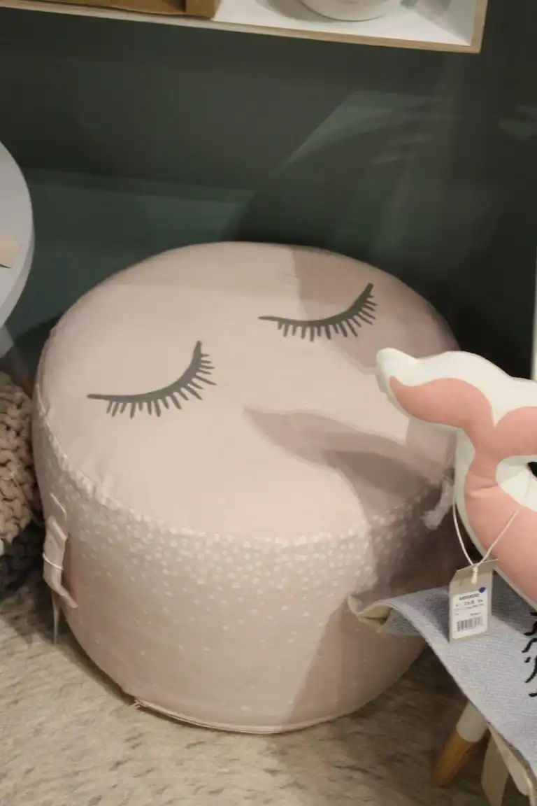 Bloomingville little pouf
