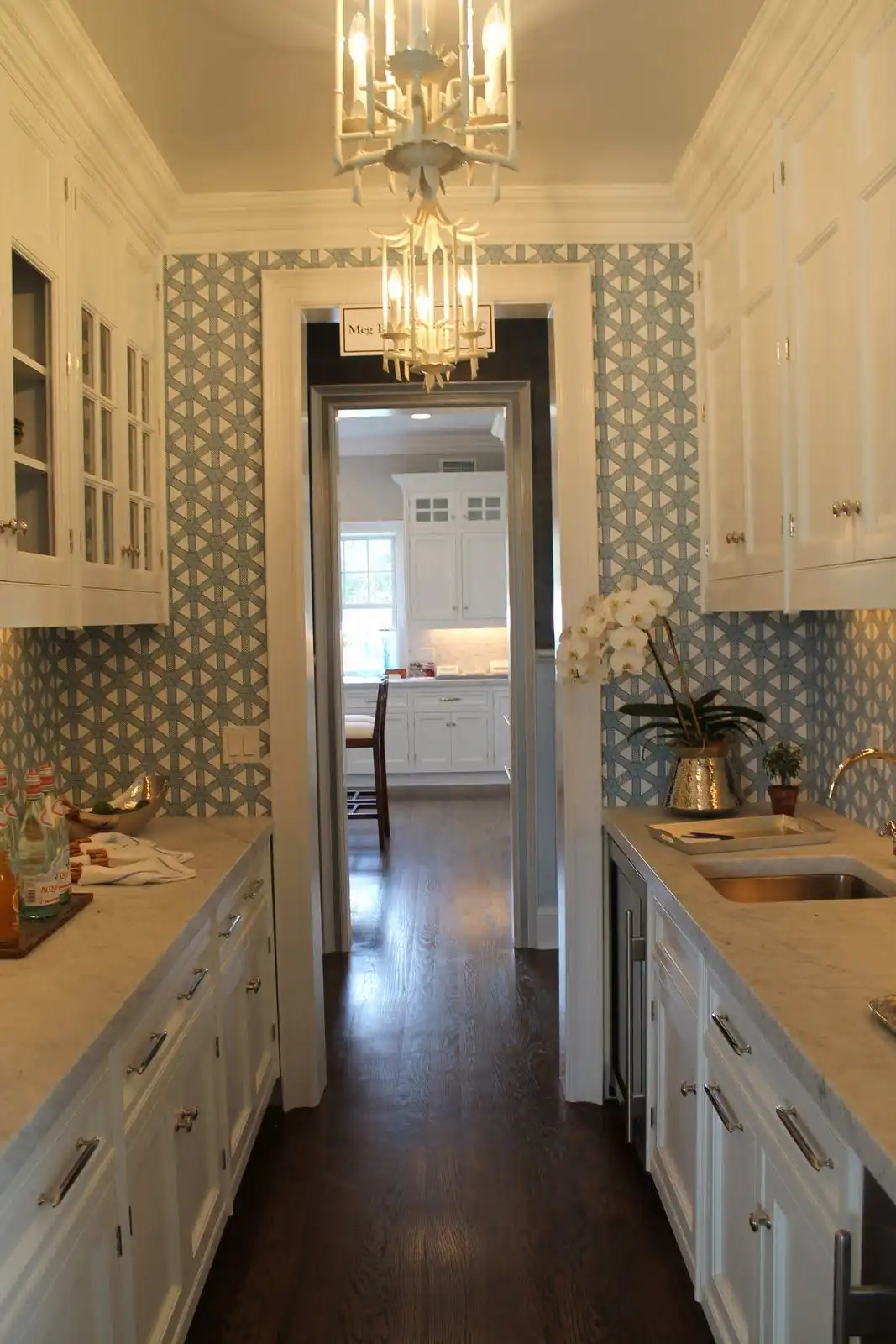 Blue and white chinoiserie kitchen gallery