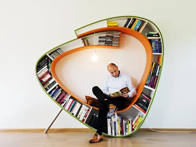 Bookworm Bookshelf