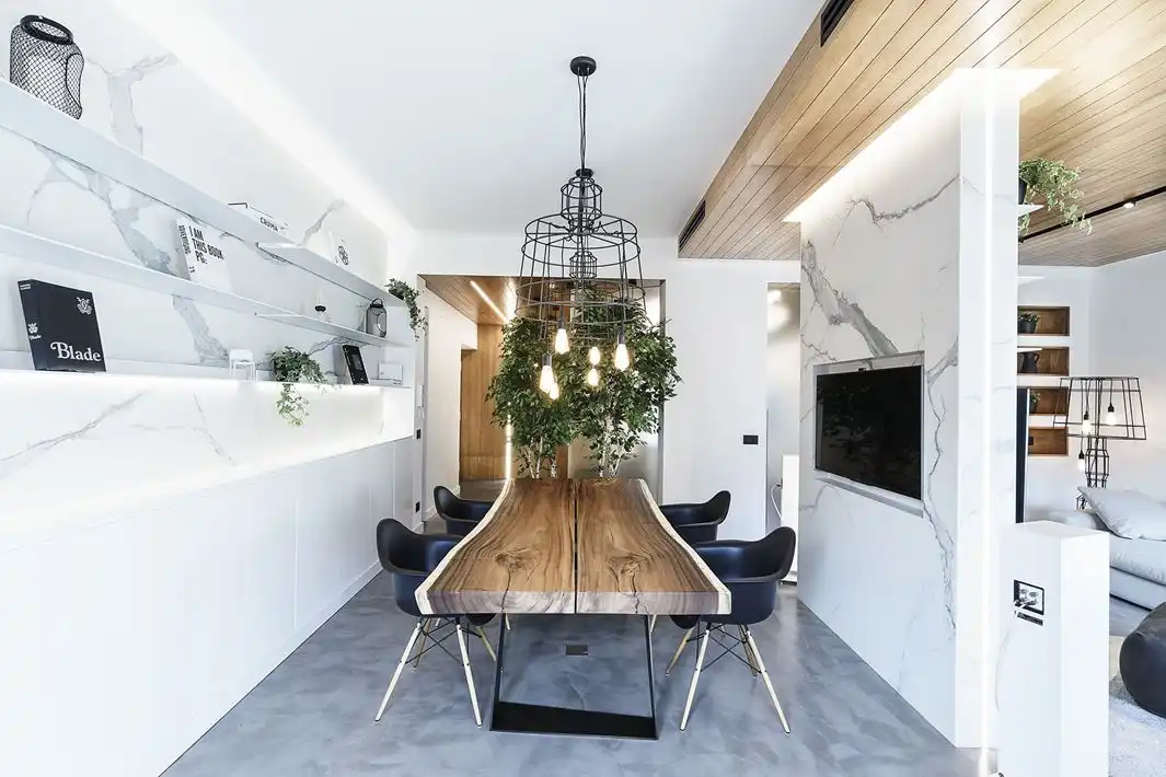 Brain fac dining long view
