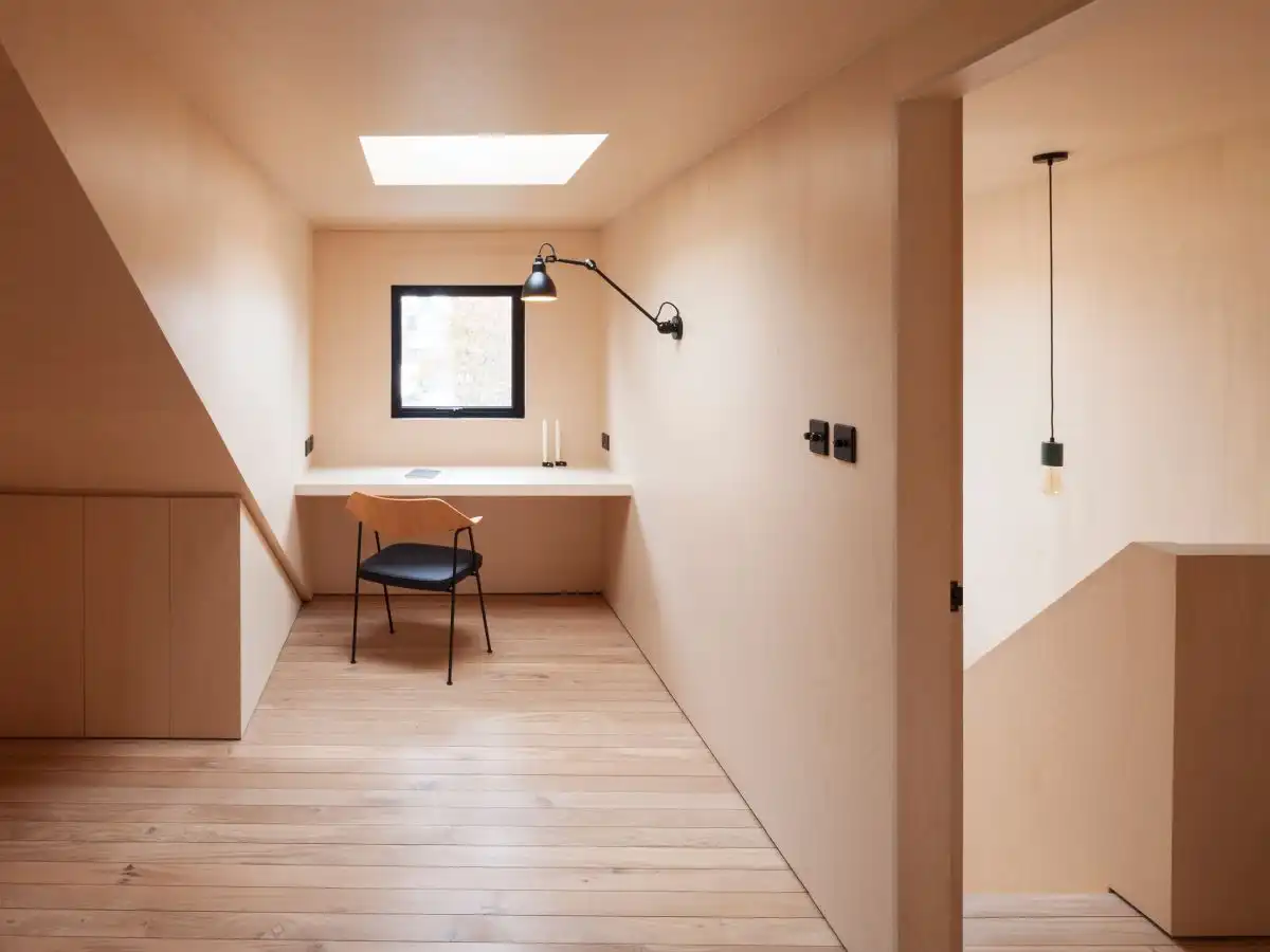 British studio Widger Architecture Plywood - desk