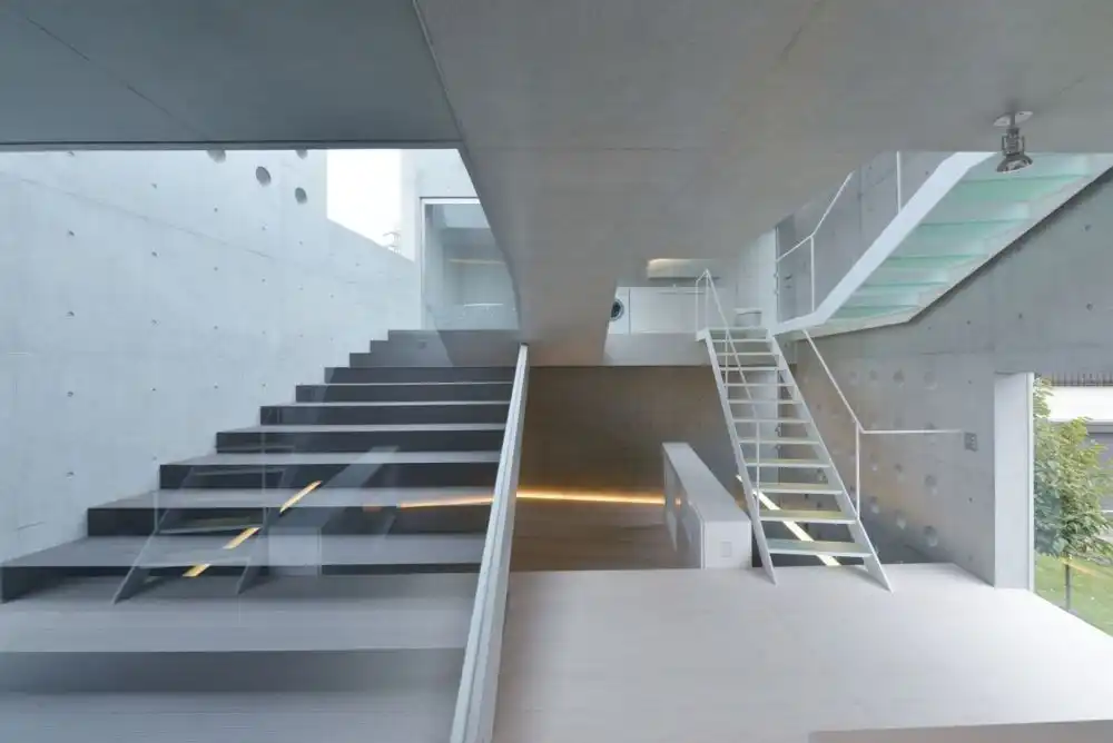 Brutal house in tsudanuma by fuse-atelier Stairs