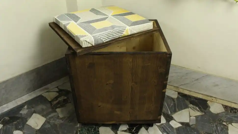Building a wood ottoman