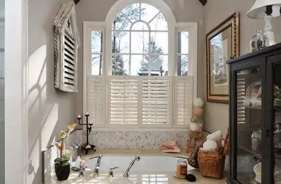 Caffe interior shutters