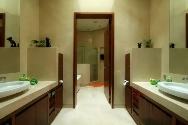 Casa MoRobathroom1