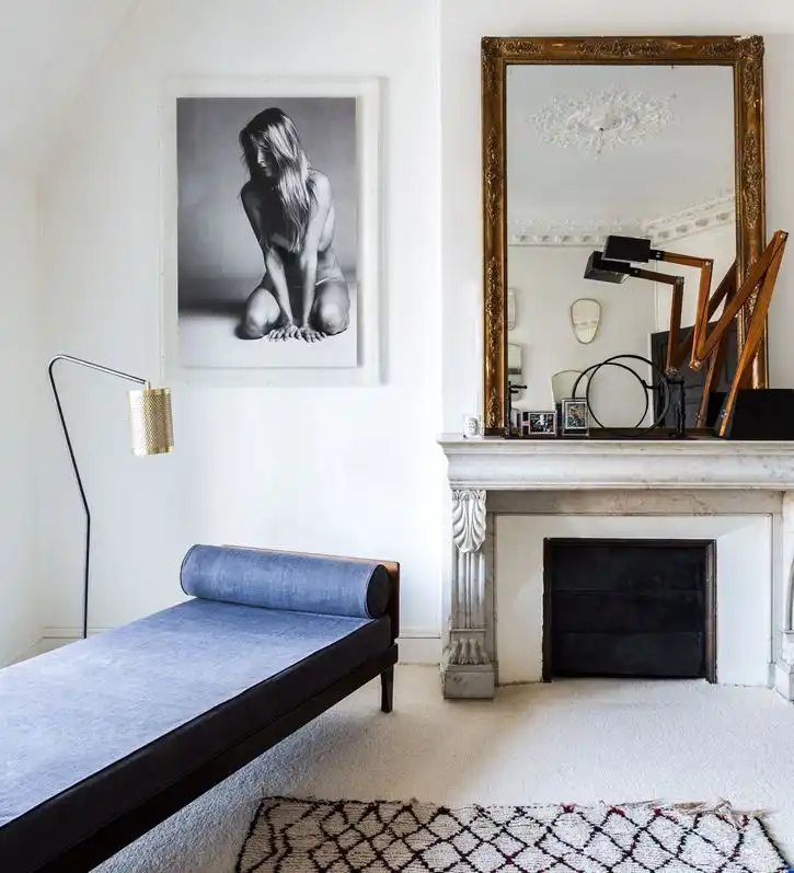 Casual minimalist daybed