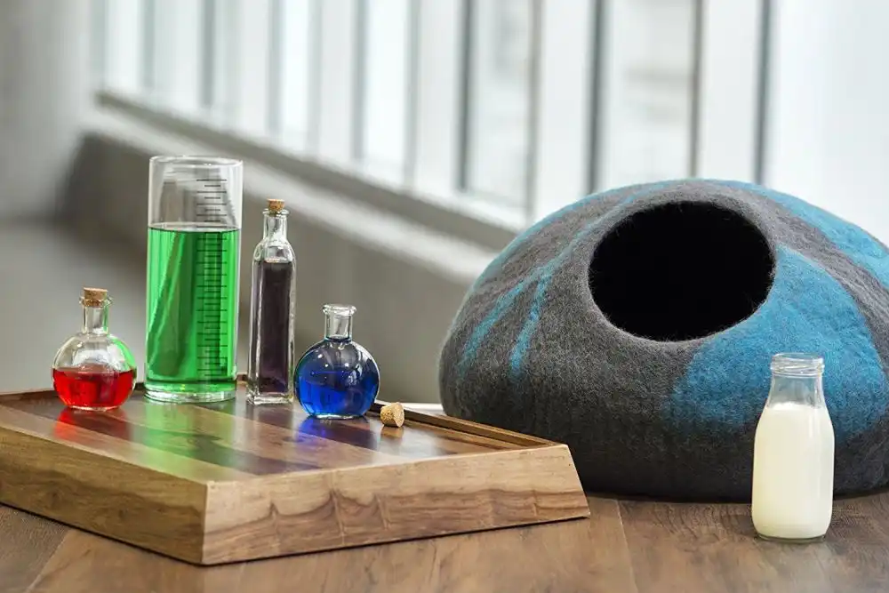 CatGeeks ComfyCat Cat Cave Large