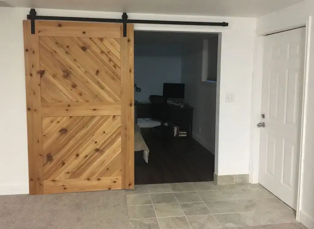 Cedar barn door - how to build