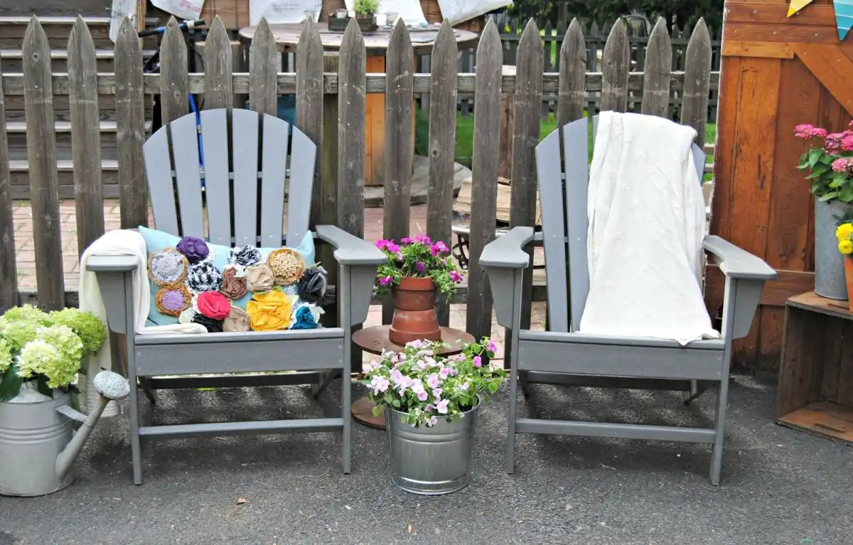 Chairs on fron of She shed
