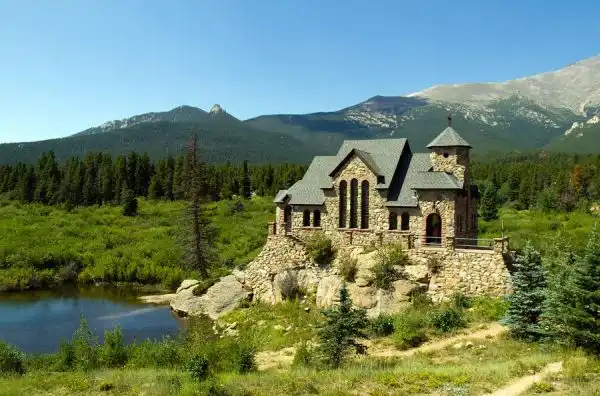 Chapel on the Rock1
