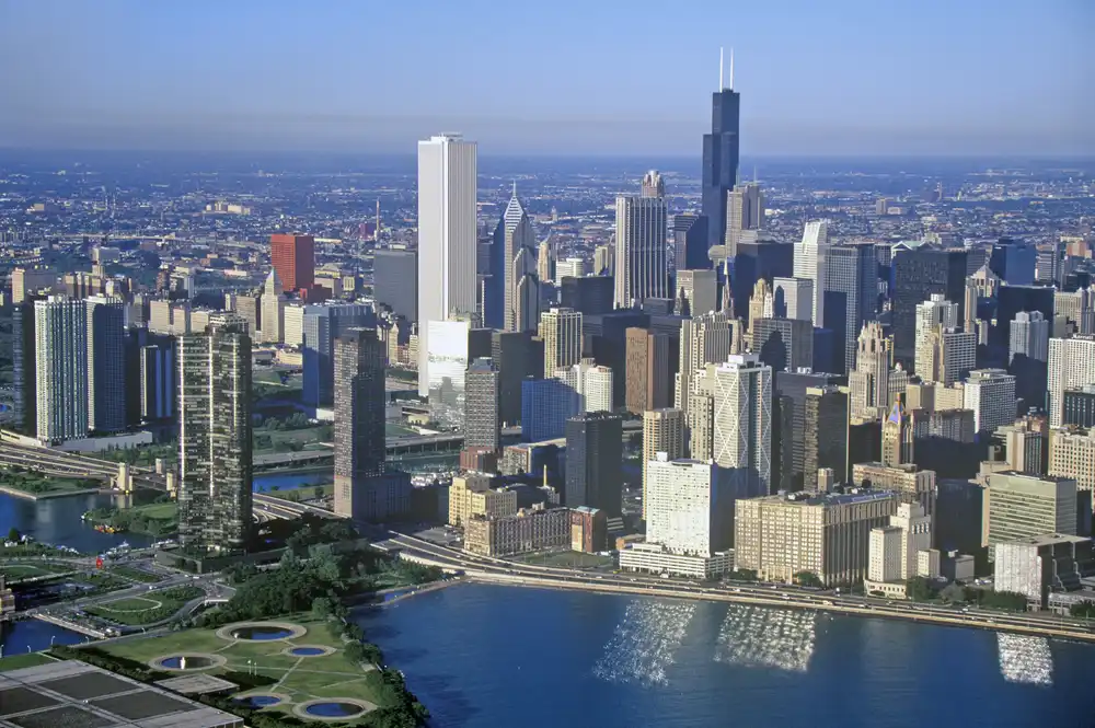 Top 20 Skylines Around the World