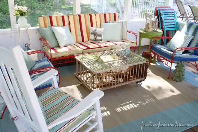Chiken crate coop coffee table for outdoor
